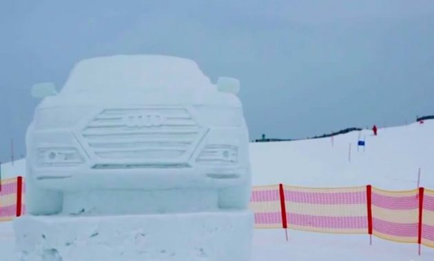 Video: Sněhová Audi Q7