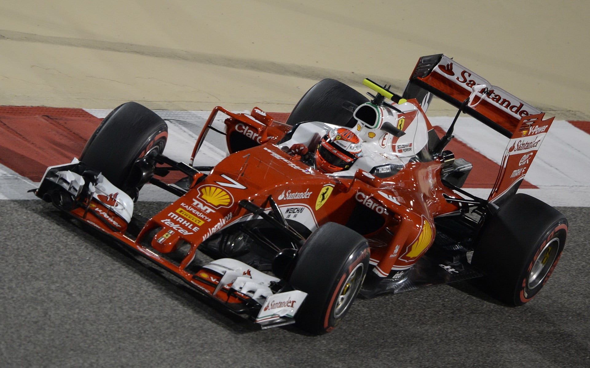 Ferrari i Renault chystají úpravy motoru. Má Mercedes důvod k obavám?