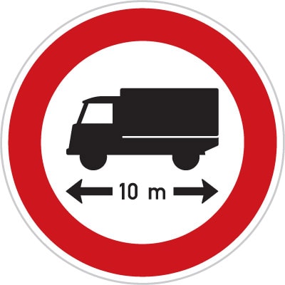 Dopravní značka Zákaz vjezdu vozidel nebo souprav, jejichž délka přesahuje vyznačenou mez