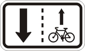 Dopravní značka Vjezd cyklistů v protisměru povolen