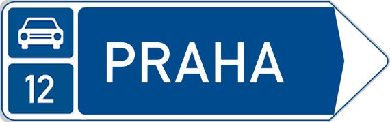 Dopravní značka Směrová tabule před nájezdem na silnici pro motorová vozidla vpravo