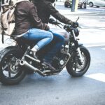 zásady bezpečné jízdy na motorce