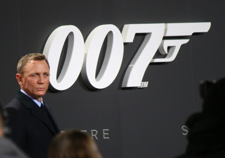 James Bond 007 auta