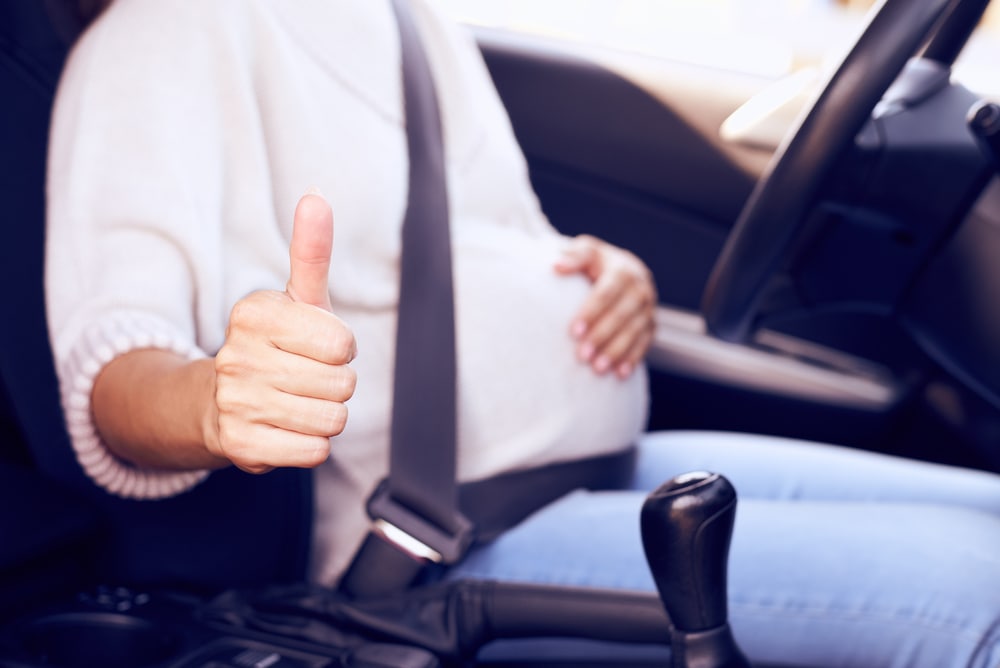 Bezpečné cestování autem v těhotenství
