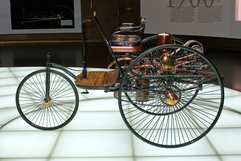 První auto na světě: Karl Benz a první roky historie automobilů