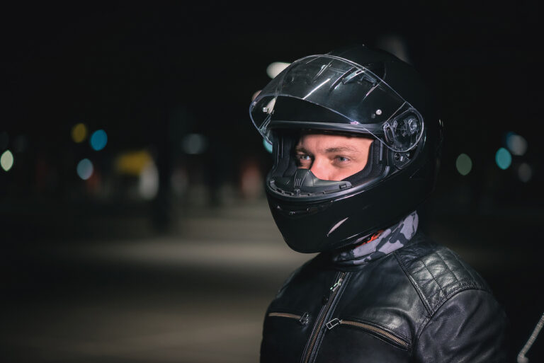Proč je helma na motorku vaší nejlepší investicí do bezpečí