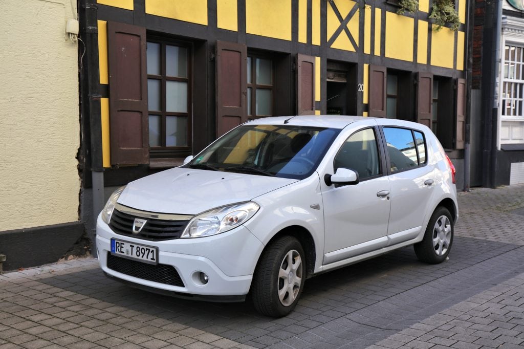 Dacia Sandero 1