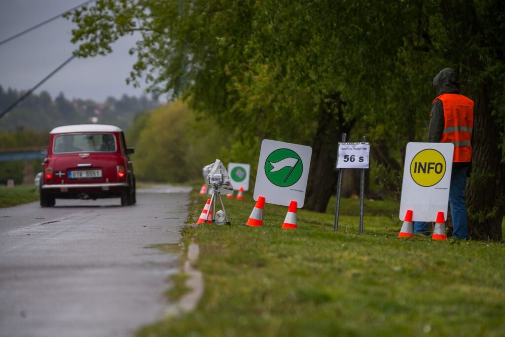 setinová rallye test přesnosti