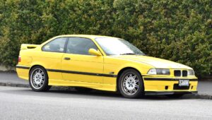 BMW E36: Designová revoluce a návrat k pohonu zadních kol